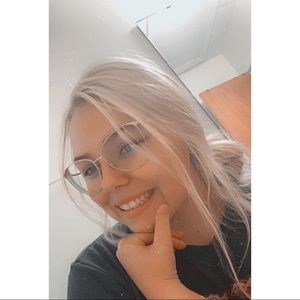 Meet your Posher, Maggie